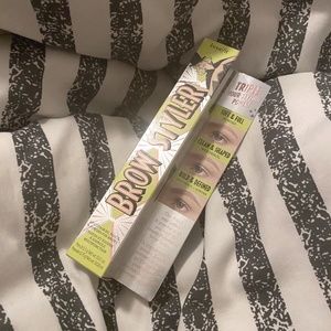 Benefit Brow Styler Multitasking Pencil & Powder for Brows Cool Light Blonde1